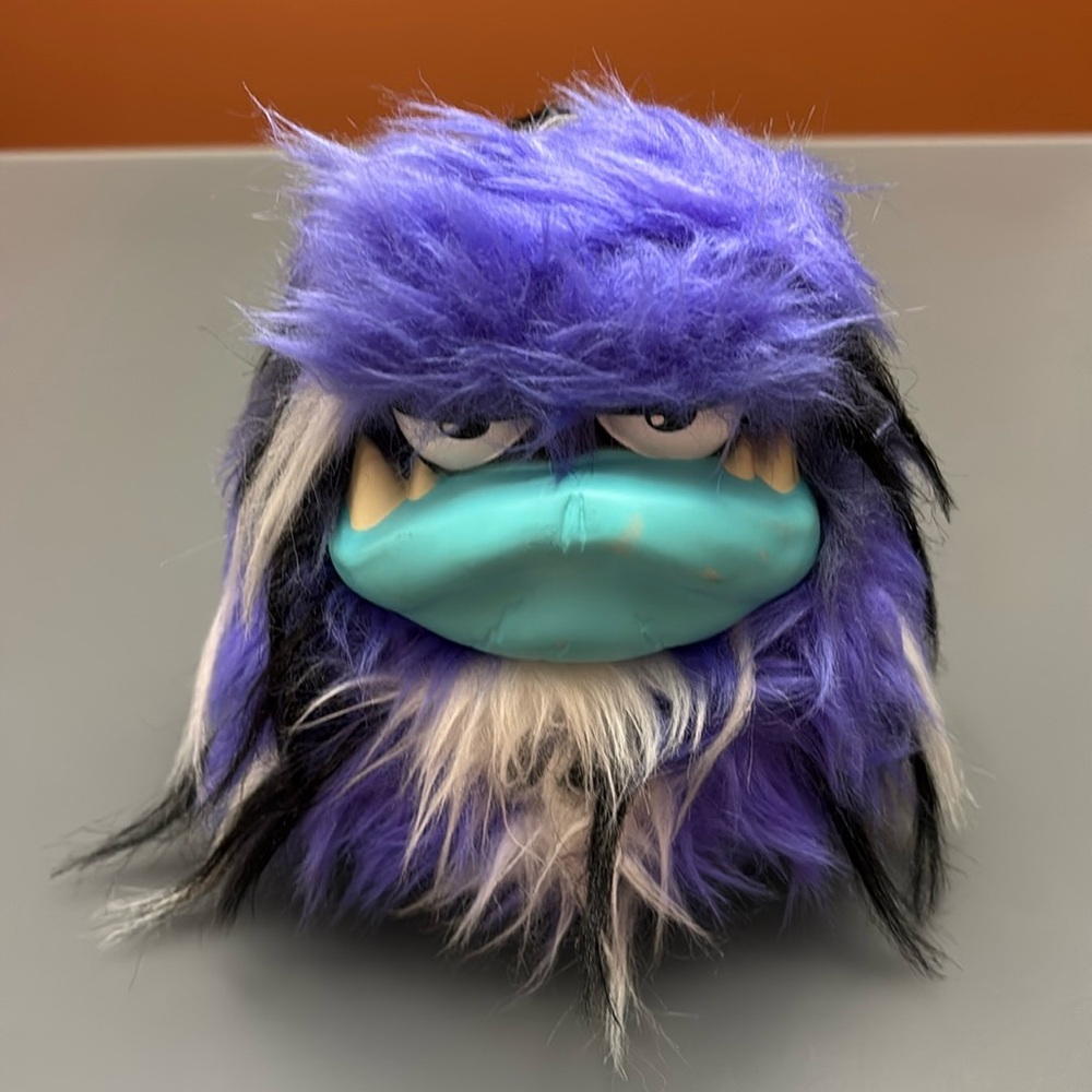 Grumblies Bolt Interactive Action Figure 2018 Skyrocket Purple Talks & Shakes